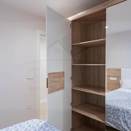 Pablo Iglesias By Silastur Apartment